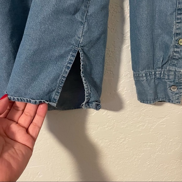 Abercrombie & Fitch Women’s Small Blue Chambray Shirt Pockets Tie Neck - Picture 7 of 9